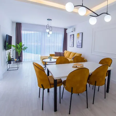 Royal Terrace Apartament *