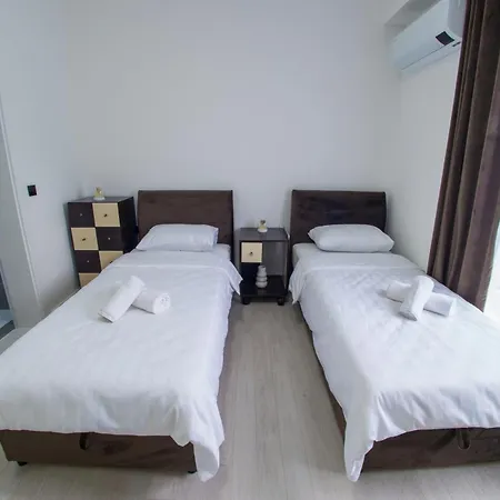 Royal Terrace * 코니츠