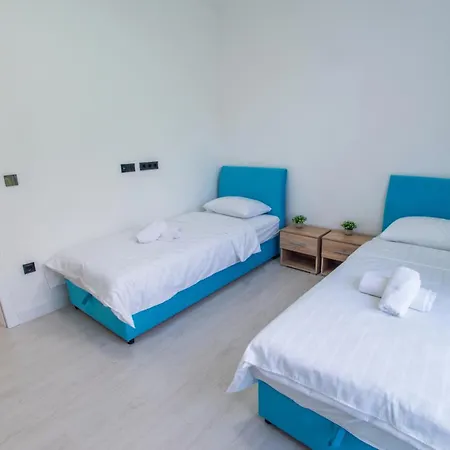 Royal Terrace 아파트 코니츠