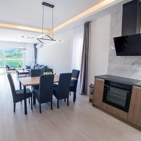 Royal Terrace * Konjic