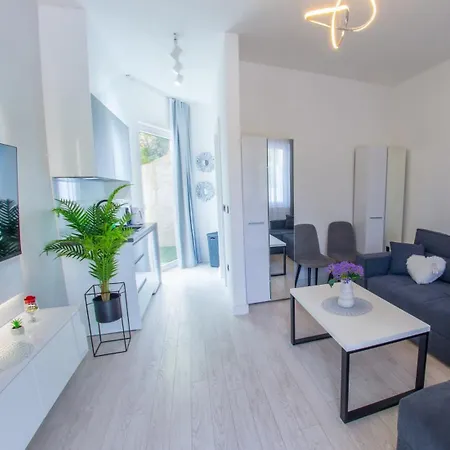 아파트 Royal Terrace 코니츠