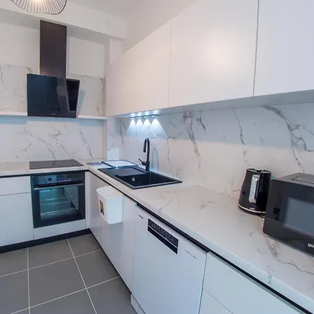 아파트 Royal Terrace 코니츠