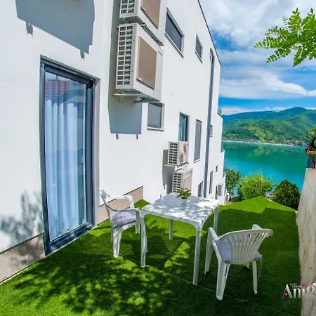 Royal Terrace * Konjic